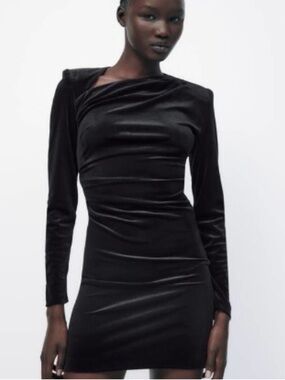Zara Black Velvet Long-Sleeve Ruched Mini Dress
